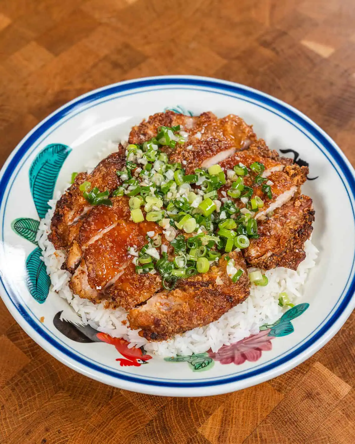 Chinese scallion oil chicken - GENIUS EATS scallion oil chicken plated and served