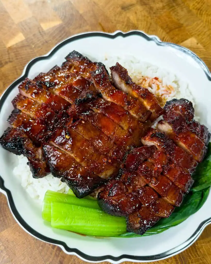 Sliced Char Siu Pork Belly served over white rice with Chinese broccoli - GENIUS EATS Sliced Char Siu Pork Belly served over white rice with Chinese broccoli